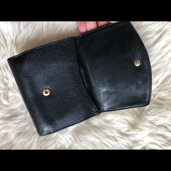 Chanel Caviar Wallet - Picture 2 of 6